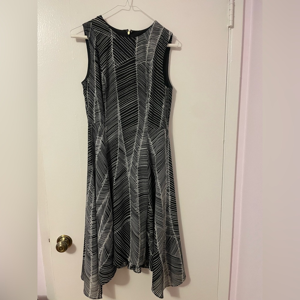 DKNY dress. Size: Medium
